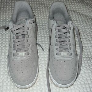 NIKE GREY AIR FORCE 1